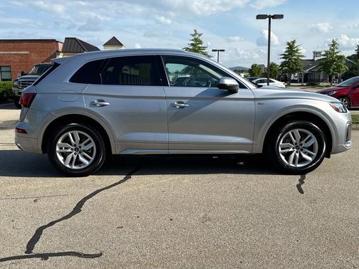 2022 Audi Q5 45 S line Premium