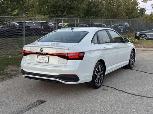 2026 Volkswagen Jetta 1.4T SE