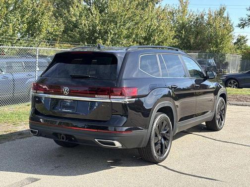 2026 Volkswagen Atlas 2.0T SE w/Technology 4MOTION