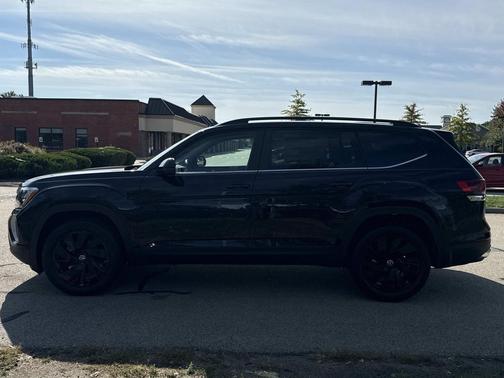 2026 Volkswagen Atlas 2.0T SE w/Technology 4MOTION