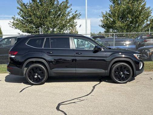 2026 Volkswagen Atlas 2.0T SE w/Technology 4MOTION