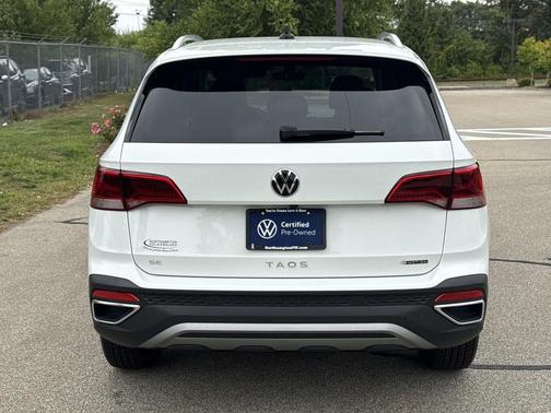 2024 Volkswagen Taos 1.5T SE