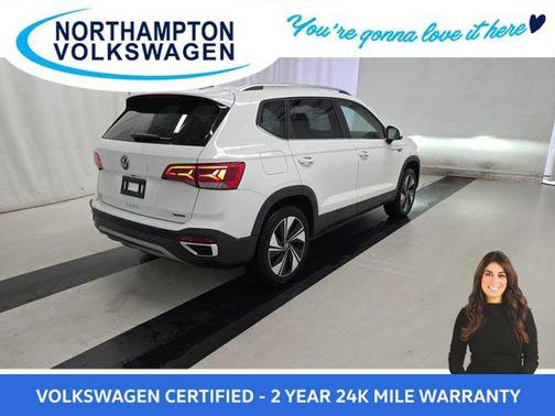 2024 Volkswagen Taos 1.5T SE