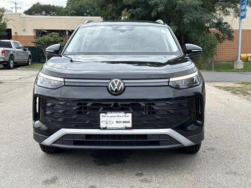 2025 Volkswagen Tiguan 2.0T S 4MOTION