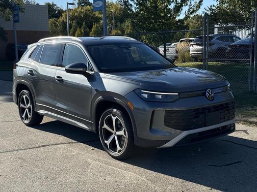 2025 Volkswagen Tiguan 2.0T SE 4MOTION