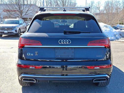 2022 Audi Q5 45 S line Premium Plus