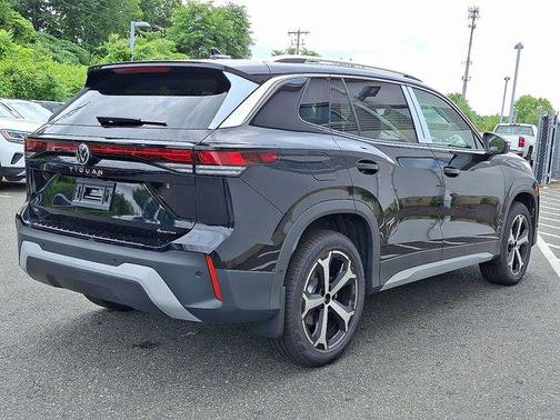 2025 Volkswagen Tiguan 2.0T SE 4MOTION
