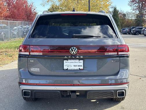 2025 Volkswagen Atlas 2.0T Peak Edition