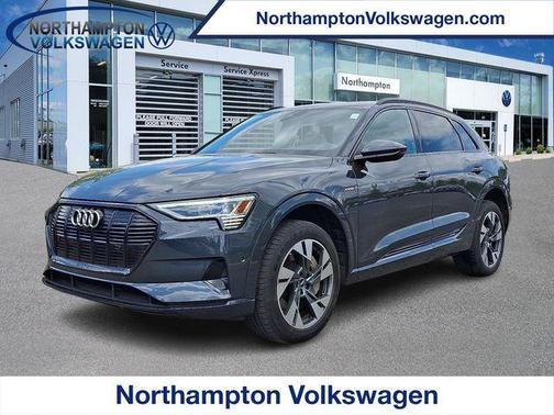 2022 Audi e-tron Premium