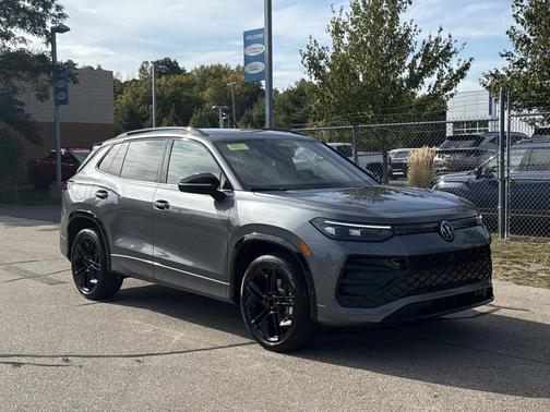2025 Volkswagen Tiguan 2.0T SE R-Line Black 4MOTION