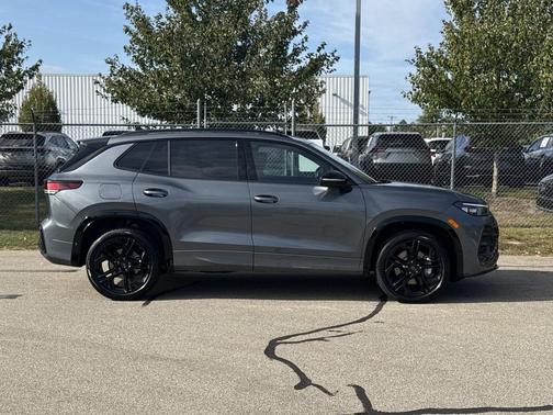 2025 Volkswagen Tiguan 2.0T SE R-Line Black 4MOTION