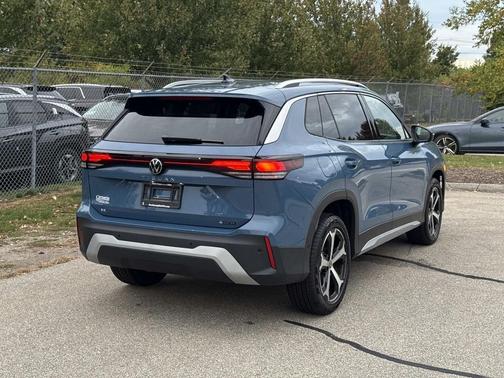 2025 Volkswagen Tiguan 2.0T SE 4MOTION