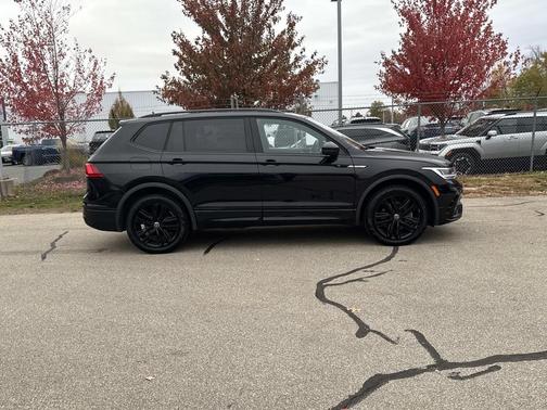2022 Volkswagen Tiguan 2.0T SE R-Line Black 4MOTION