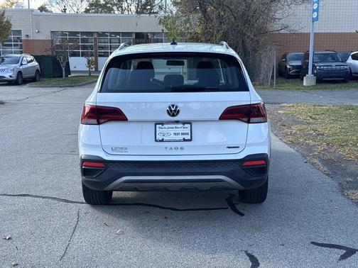 2022 Volkswagen Taos S