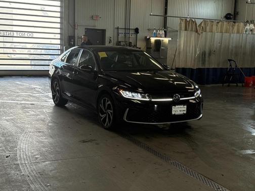 2025 Volkswagen Jetta 1.5T SEL