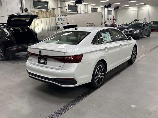 2026 Volkswagen Jetta 1.4T SE