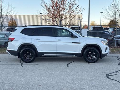2026 Volkswagen Atlas 2.0T Peak Edition