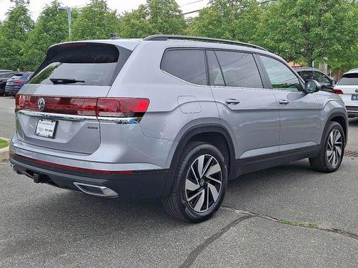 2024 Volkswagen Atlas 2.0T SE w/Technology 4MOTION