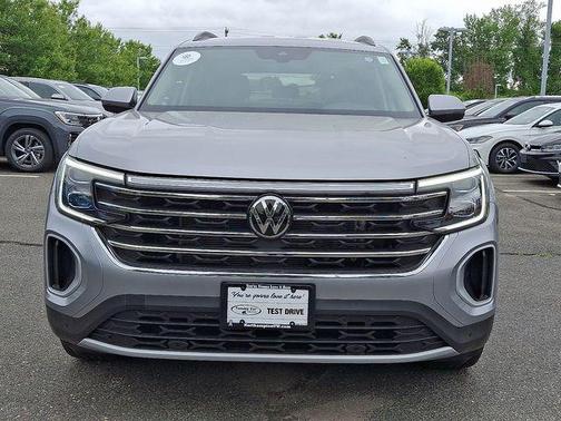 2024 Volkswagen Atlas 2.0T SE w/Technology 4MOTION