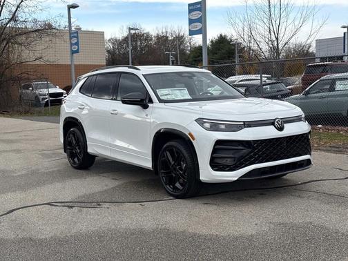 2026 Volkswagen Tiguan 2.0T SE R-Line Black 4MOTION