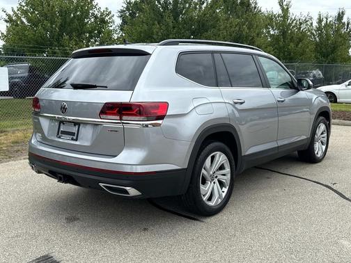 2022 Volkswagen Atlas 3.6L SE w/Technology