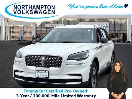 2022 Lincoln Aviator Standard AWD