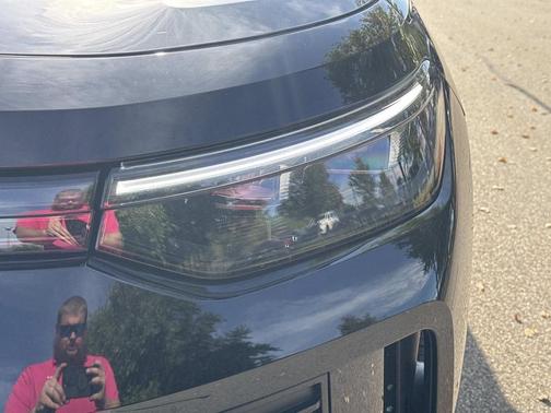 2025 Volkswagen Tiguan 2.0T SE 4MOTION