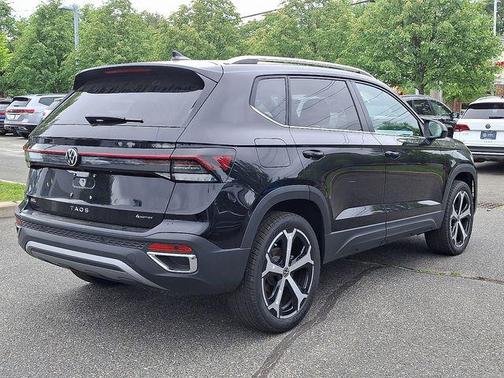 2025 Volkswagen Taos 1.5T SEL