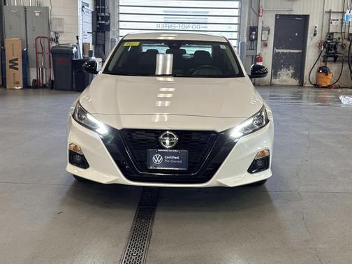 2022 Nissan Altima SR Intelligent AWD