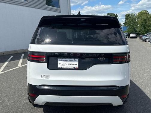 2023 Land Rover Discovery P300 S R-Dynamic