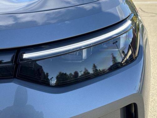 2025 Volkswagen Tiguan 2.0T SE 4MOTION