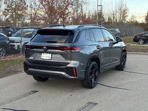 2026 Volkswagen Tiguan 2.0T SE R-Line Black 4MOTION