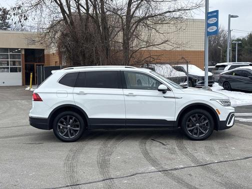 2022 Volkswagen Tiguan 2.0T SE 4MOTION