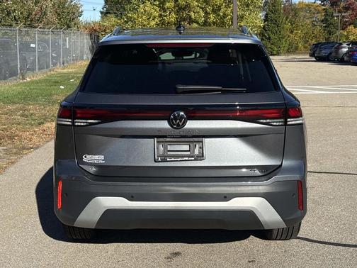 2025 Volkswagen Tiguan 2.0T SE 4MOTION