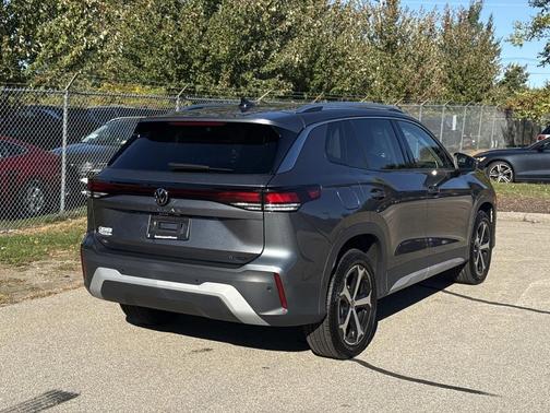 2025 Volkswagen Tiguan 2.0T SE 4MOTION