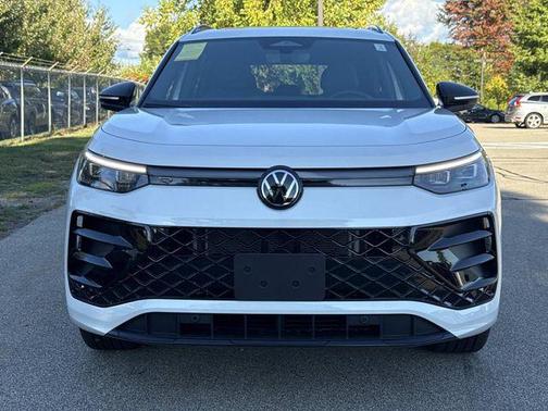 2025 Volkswagen Tiguan 2.0T SE R-Line Black 4MOTION