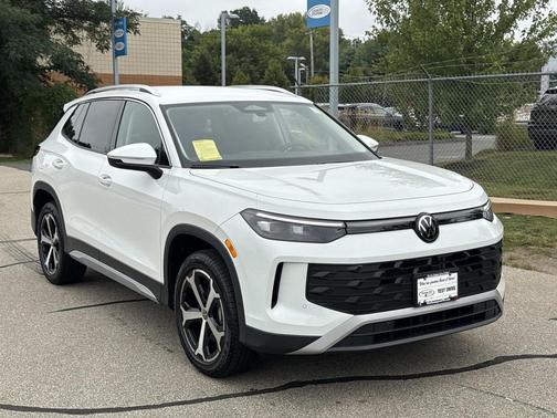 2025 Volkswagen Tiguan 2.0T SE 4MOTION