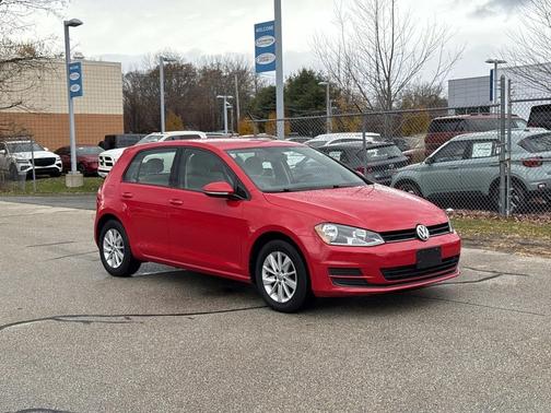 2016 Volkswagen Golf TSI S 4-Door