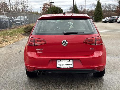 2016 Volkswagen Golf TSI S 4-Door