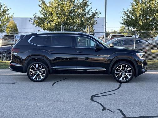 2026 Volkswagen Atlas 2.0T SEL Premium R-Line 4MOTION