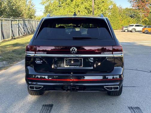 2026 Volkswagen Atlas 2.0T SEL Premium R-Line 4MOTION