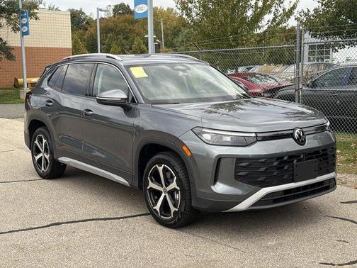 2025 Volkswagen Tiguan 2.0T SE 4MOTION