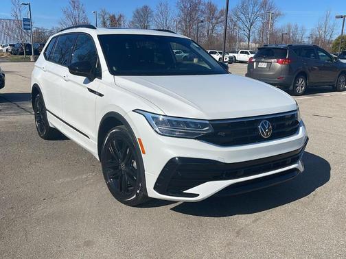 2022 Volkswagen Tiguan 2.0T SE R-Line Black