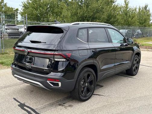 2025 Volkswagen Taos 1.5T SEL