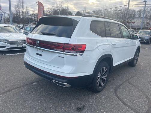 2025 Volkswagen Atlas 2.0T SE