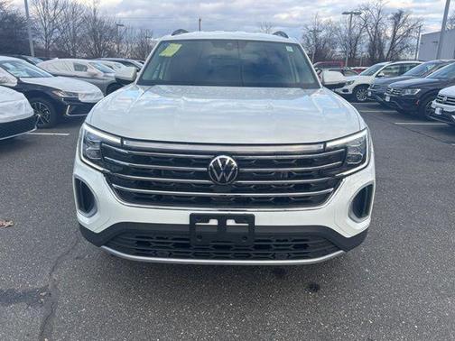 2025 Volkswagen Atlas 2.0T SE