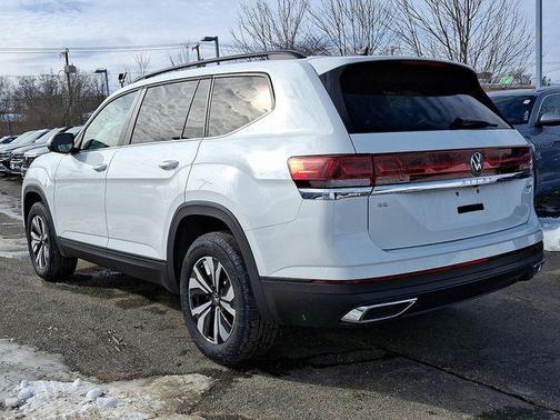 2025 Volkswagen Atlas 2.0T SE