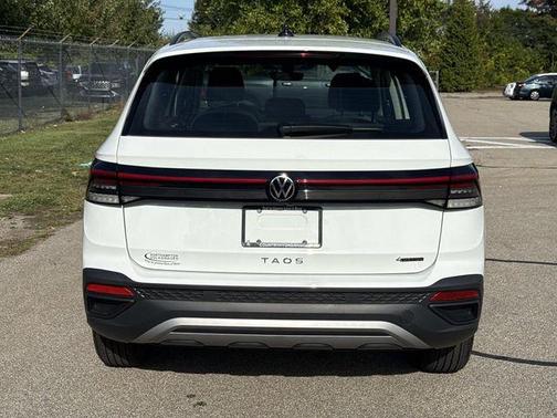 2025 Volkswagen Taos 1.5T S
