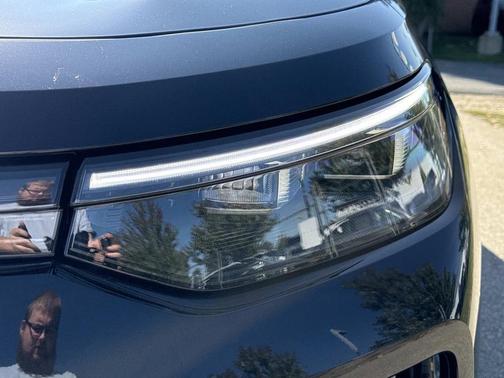 2025 Volkswagen Tiguan 2.0T SE 4MOTION