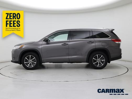 Silver 2017 Toyota Highlander XLE